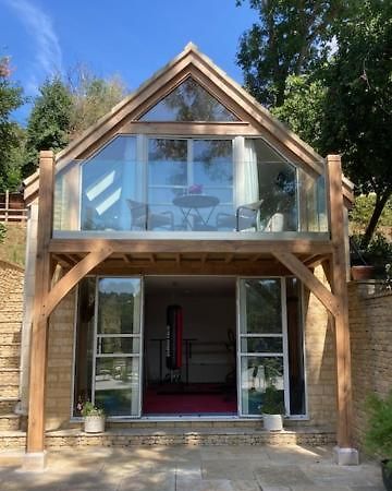 The Owl'S Nest At Dunkirk Bank Hotel Nailsworth Exterior photo
